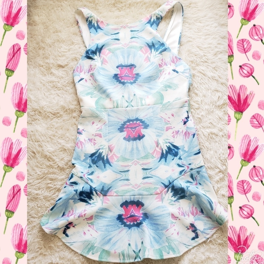 NWT Flower dress Gorgeous!